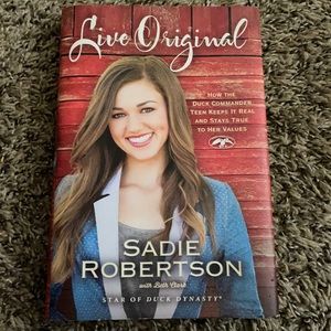 Sadie Robertson Book